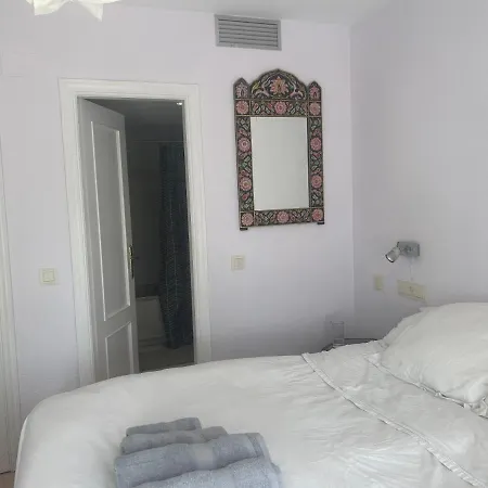 Between & Marbella - Golf, Sea & Swim Pools *