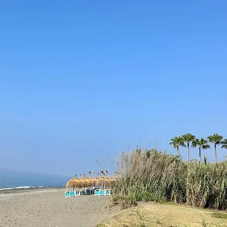 Between & Marbella - Golf, Sea & Swim Pools