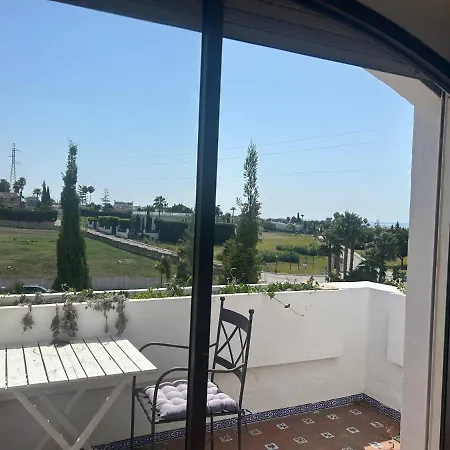 Between & Marbella - Golf, Sea & Swim Pools 에스테포나